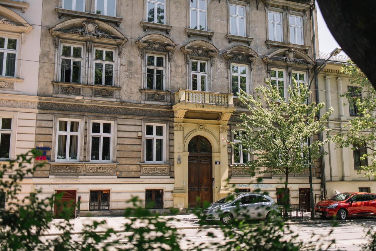 Girls Hostel Красков Екстериор снимка