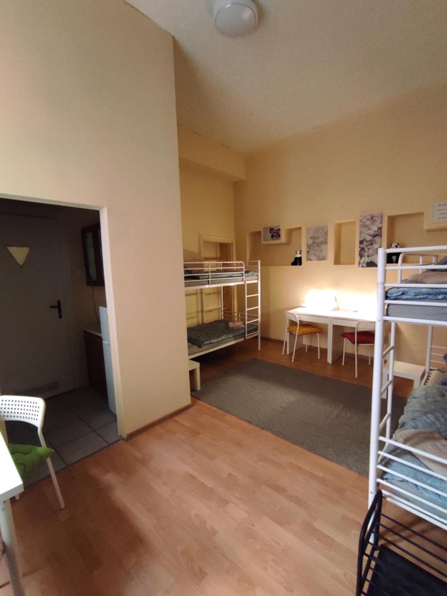Girls Hostel Красков Екстериор снимка